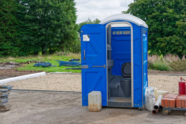 Best Standard Portable Toilet Rental  in Connersville, IN